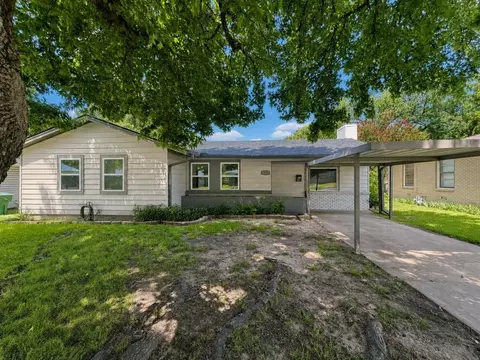 1414 N Binkley Ave, Sherman, TX 75092