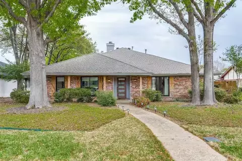 2202 Owens Blvd, Richardson, TX 75082