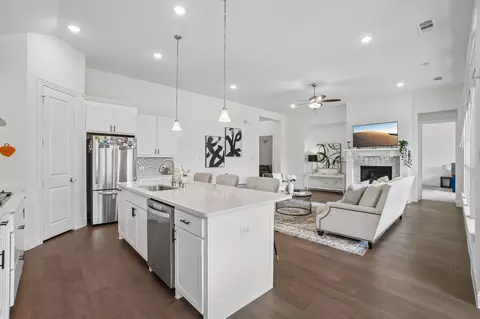 Kitchen - 1816 Longspur Dr, Argyle, TX 76226 photo 1 of 2