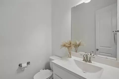 Bath - 1816 Longspur Dr, Argyle, TX 76226 photo 4 of 5