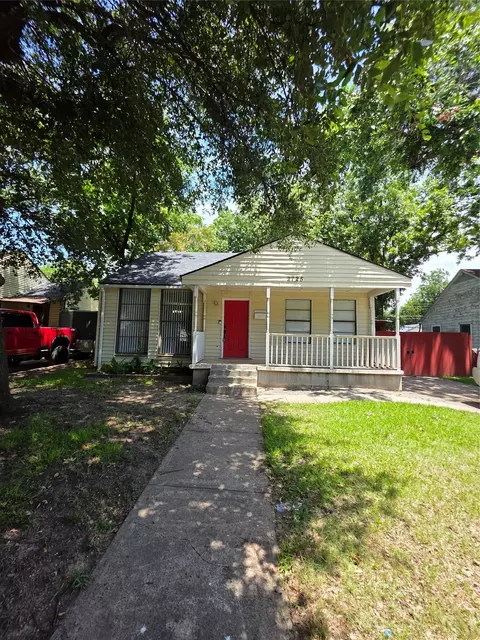2725 Aster St, Dallas, TX 75211