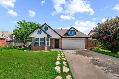 3253 Beavers Bend Trl, Grand Prairie, TX 75052