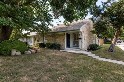 13747 Flagstone Ln, Dallas, TX 75240