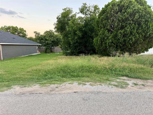 5111 Crowley St, Sansom Park, TX 76114