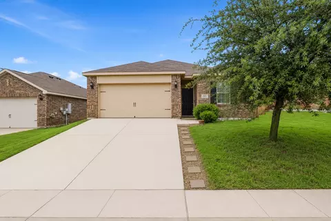 6205 White Jade Dr, Fort Worth, TX 76179