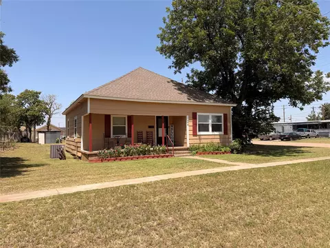 200 S Avenue C, Haskell, TX 79521 photo 2