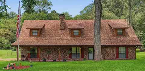 326 Evangeline Dr, Elm Grove, LA 71051