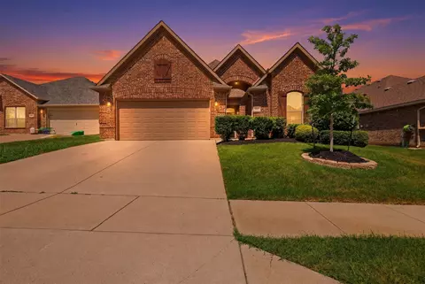 5217 Cross Plains Ct, Fort Worth, TX 76126