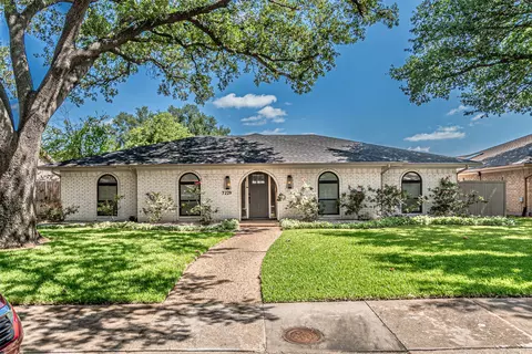 7229 Whispering Pines Dr, Dallas, TX 75248