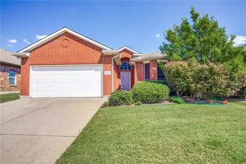 6532 Alexandra Meadows Dr, Fort Worth, TX 76131