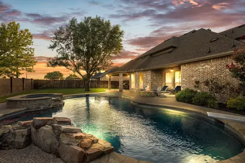 7206 Cattle Barron Ct, Midlothian, TX 76065