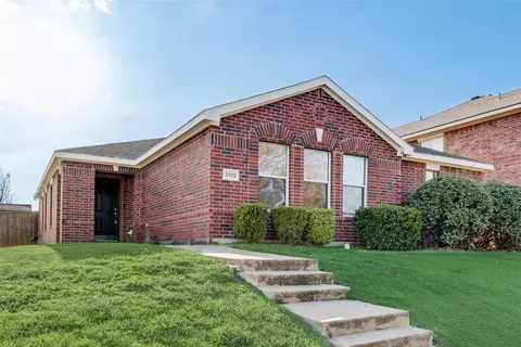 3105 Silver Creek Dr, Mesquite, TX 75181