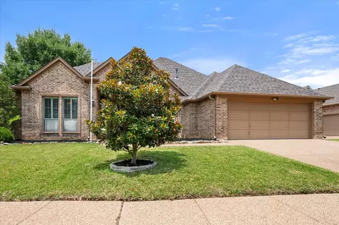 2015 Kodiak Ct, Arlington, TX 76013