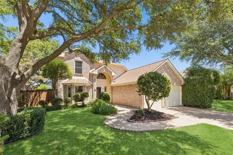 933 Golden Grove Dr, Lewisville, TX 75067