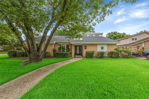 13826 Wooded Creek Ct, Farmers Branch, TX 75244