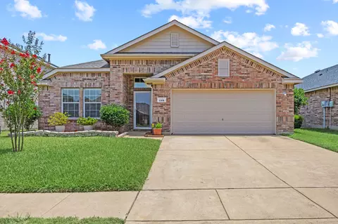 714 Bastrop Dr, Arlington, TX 76002