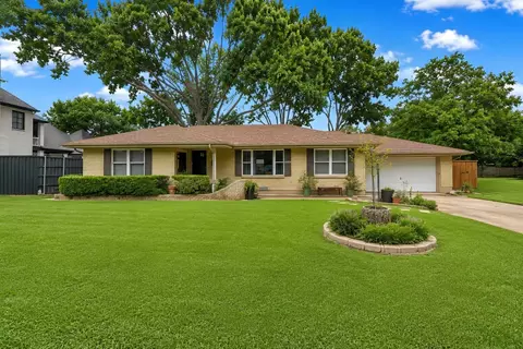 3056 Primrose Ln, Farmers Branch, TX 75234
