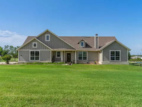 1011 Northern Oaks Ct, Springtown, TX 76082