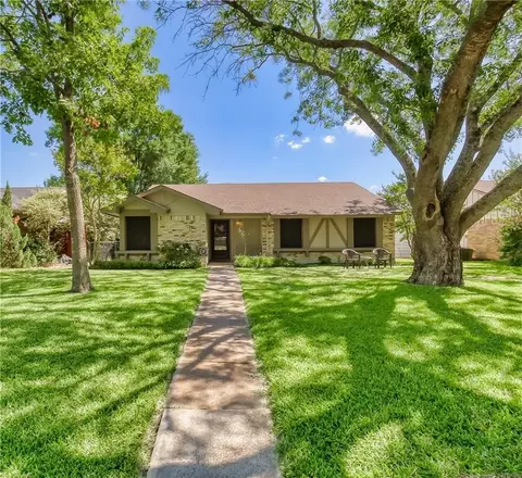702 Shadybrook Ln, Seagoville, TX 75159