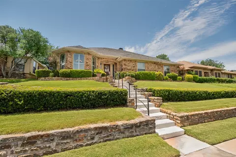 4609 Silverthorn Dr, Mesquite, TX 75150
