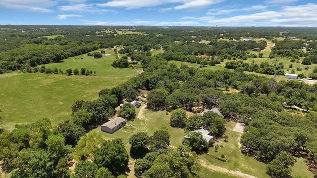 255 W Bethesda Rd, Burleson, TX 76028