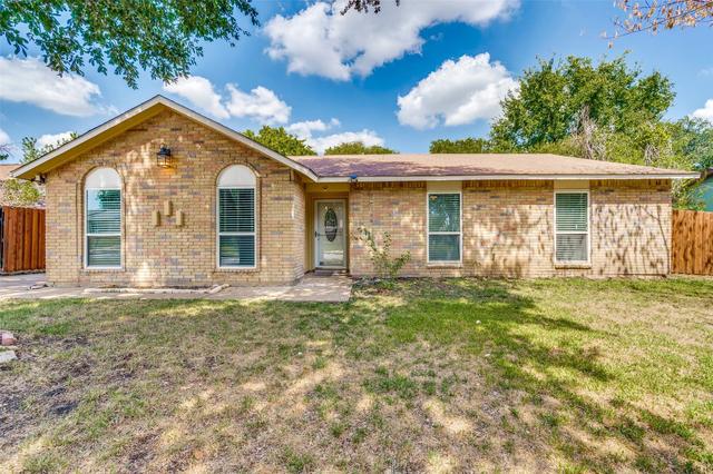 1249 High Meadow Ln, Lancaster, TX 75146