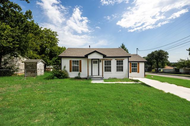 321 W 7th St, Weatherford, TX 76086