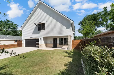 2227 Frank Henderson Jr Dr, Dallas, TX 75216