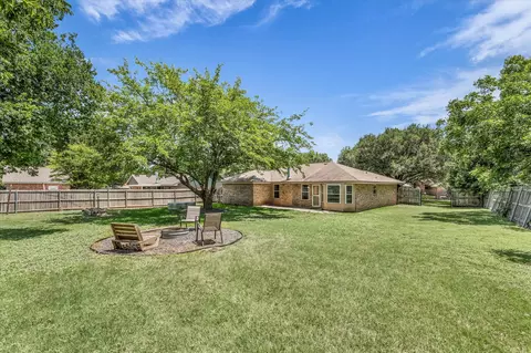 Exterior - 316 E Chapman Rd, Hewitt, TX 76643 photo 8 of 8