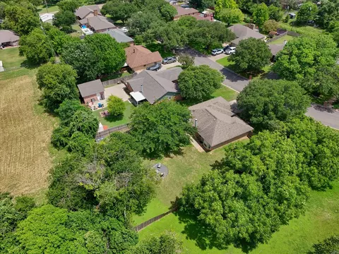 View/Area - 316 E Chapman Rd, Hewitt, TX 76643 photo 1 of 4