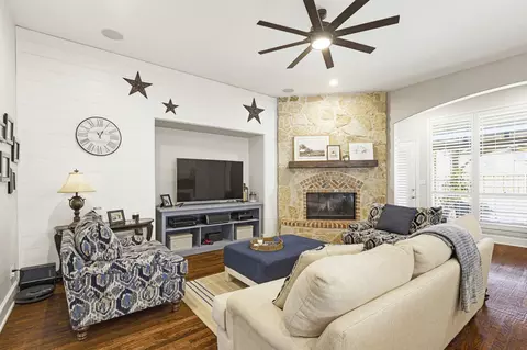 5749 Noble Oak Ln, Frisco, TX 75033
