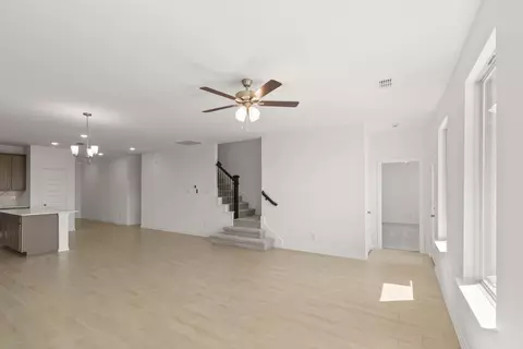 Living - 3115 Hawkview Dr, Cleburne, TX 76031 photo 3 of 5