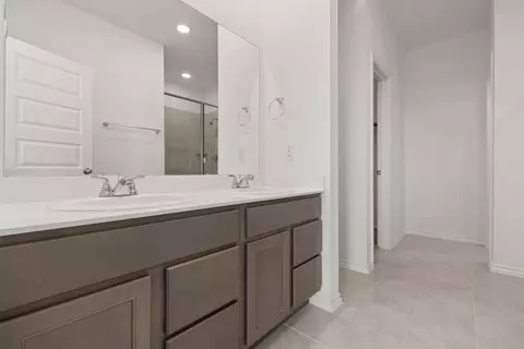 Entry Way - 3115 Hawkview Dr, Cleburne, TX 76031 photo 4 of 5