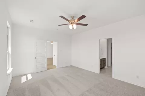 Bedroom - 3115 Hawkview Dr, Cleburne, TX 76031 photo 2 of 2