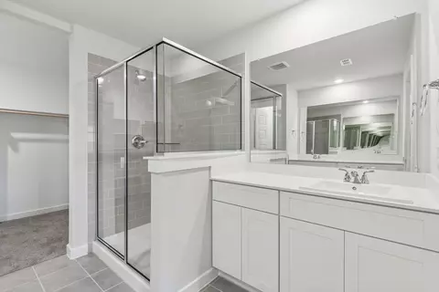 Bath - 824 Rockcloud Dr, Haslet, TX 76052 photo 1 of 4