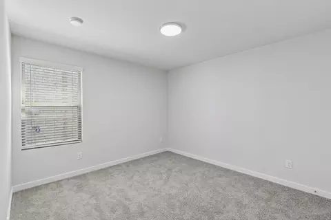 Bedroom - 824 Rockcloud Dr, Haslet, TX 76052 photo 7 of 10
