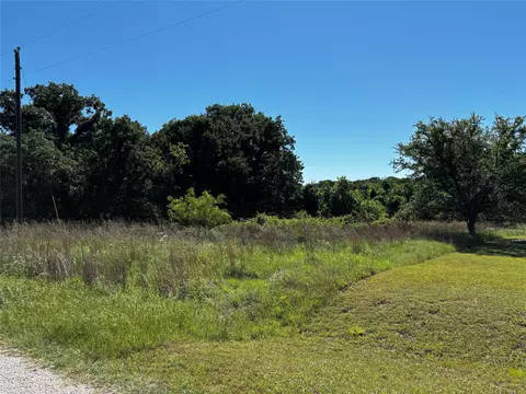 81 N Sandpiper Dr, Weatherford, TX 76088