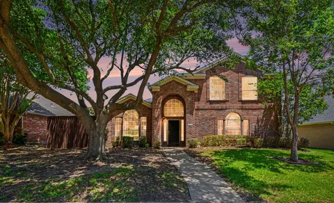 2221 Pittner Ln, Plano, TX 75025