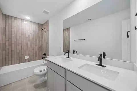 Bath - 4873 Dee St, Celina, TX 75009 photo 4 of 4