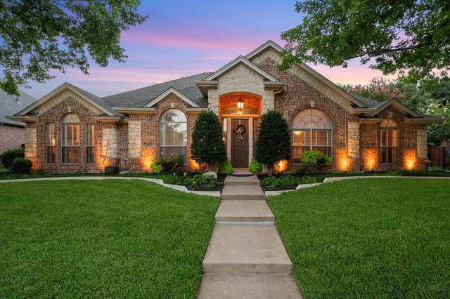 8945 Kingston Ct, North Richland Hills, TX 76182