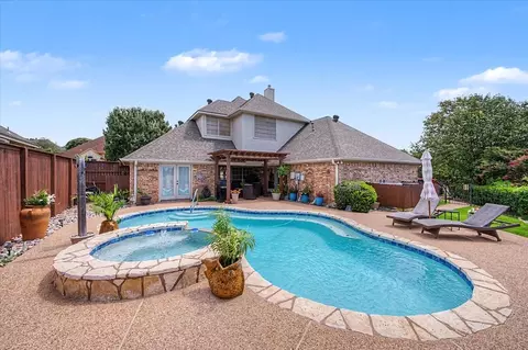 8820 Saint Annes Ct, Fort Worth, TX 76179