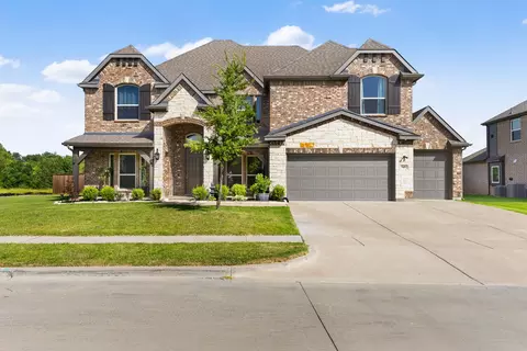 949 Gold Finch Ln, Forney, TX 75126
