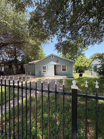 3717 Childress St, Fort Worth, TX 76119