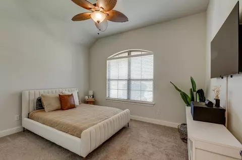 Bedroom - 9613 Boulder Point Rd, Oak Point, TX 75068 photo 2 of 4