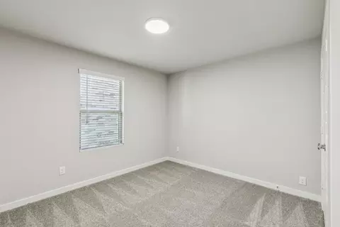 Bedroom - 885 Rockcloud Dr, Haslet, TX 76052 photo 8 of 8