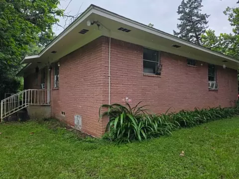 Exterior - 4514 W Loop 281, Longview, TX 75604 photo 4 of 17