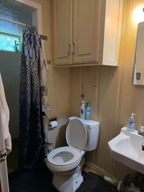 Bath - 4514 W Loop 281, Longview, TX 75604 photo 1 of 3