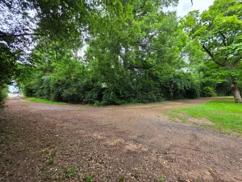 Exterior - 4514 W Loop 281, Longview, TX 75604 photo 12 of 17