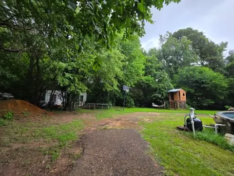 Exterior - 4514 W Loop 281, Longview, TX 75604 photo 11 of 17