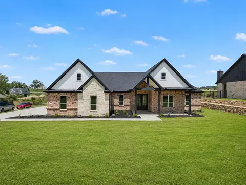 328 Slimp Bluff Ave, Azle, TX 76020